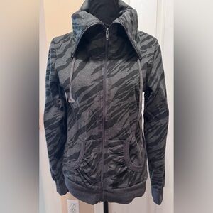 Women's Black and Gray Patterned Bomber Jacket